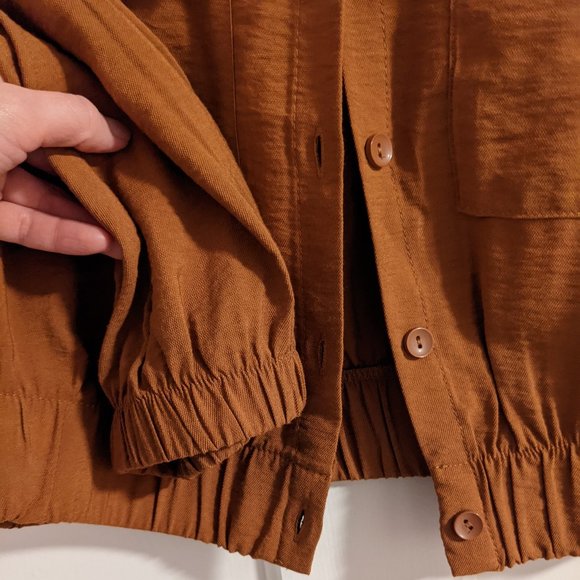 Crop Button Up - Picture 7 of 7